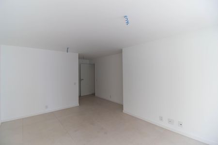 Apartamento à venda com 214m², 4 quartos e 2 vagas