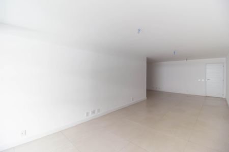 Apartamento à venda com 214m², 4 quartos e 2 vagas