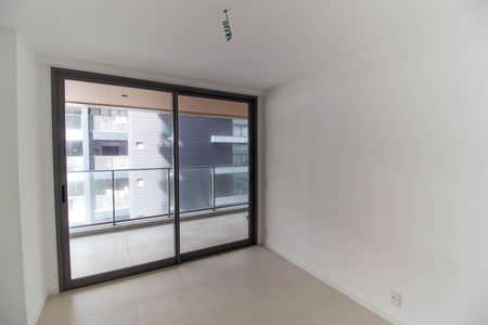 Apartamento à venda com 214m², 4 quartos e 2 vagas
