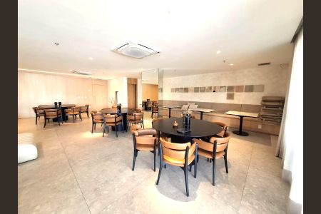 Apartamento à venda com 214m², 4 quartos e 2 vagas