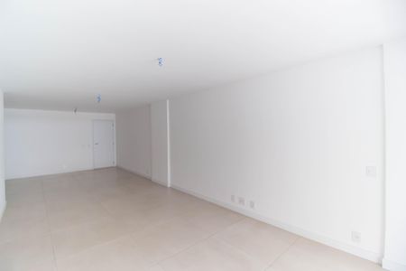 Apartamento à venda com 214m², 4 quartos e 2 vagas
