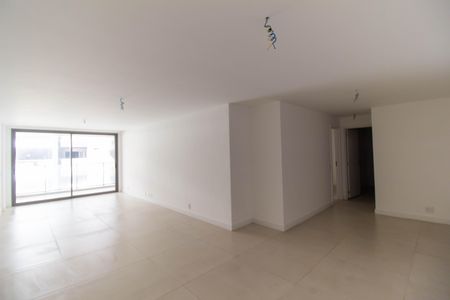 Apartamento à venda com 214m², 4 quartos e 2 vagas