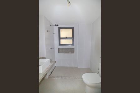 Apartamento à venda com 214m², 4 quartos e 2 vagas