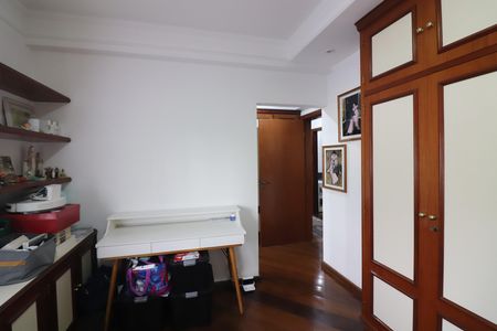 Apartamento à venda com 160m², 4 quartos e 3 vagasSuíte 3