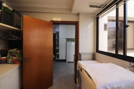 Apartamento à venda com 160m², 4 quartos e 3 vagasÁrea de Serviço