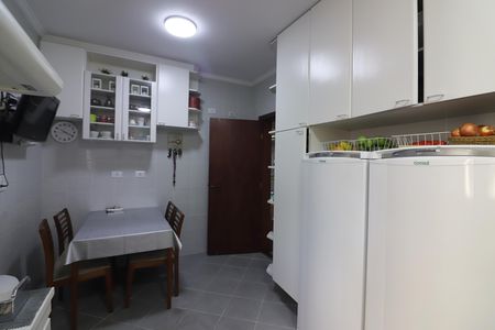 Apartamento à venda com 160m², 4 quartos e 3 vagasCozinha 
