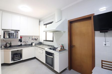 Apartamento à venda com 160m², 4 quartos e 3 vagasCozinha 