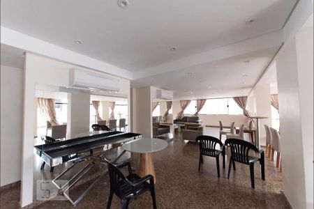 Apartamento à venda com 160m², 4 quartos e 3 vagas Apartamento à venda com 160m², 4 quartos e 3 vagasÁrea comum