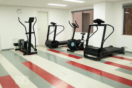Apartamento à venda com 160m², 4 quartos e 3 vagas Apartamento à venda com 160m², 4 quartos e 3 vagasÁrea comum - Academia