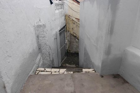 Casa para alugar com 40m², 1 quarto e sem vaga Casa para alugar com 40m², 1 quarto e sem vagaEntrada