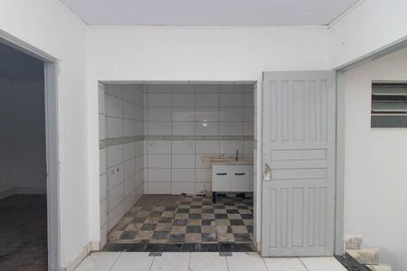 Casa para alugar com 40m², 1 quarto e sem vaga Casa para alugar com 40m², 1 quarto e sem vagaSala