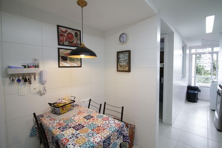 Apartamento à venda com 129m², 4 quartos e 2 vagasCozinha