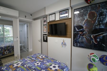 Apartamento à venda com 129m², 4 quartos e 2 vagasQuarto 4