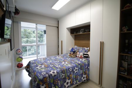 Apartamento à venda com 129m², 4 quartos e 2 vagasQuarto 4