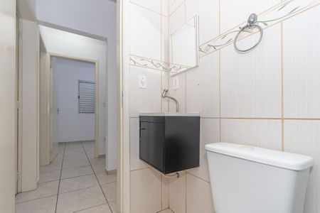 Banheiro de apartamento para alugar com 3 quartos, 50m² em Jardim Marchissolo, Sumaré