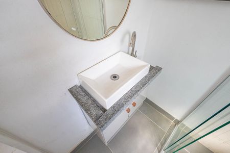 Apartamento à venda com 59m², 2 quartos e 1 vaga Apartamento à venda com 59m², 2 quartos e 1 vagaBanheiro