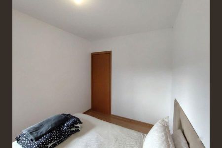 Quarto 1 de apartamento para alugar com 2 quartos, 55m² em Camaquã, Porto Alegre