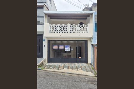 Casa para alugar com 100m², 3 quartos e 2 vagas Casa para alugar com 100m², 3 quartos e 2 vagasfachada