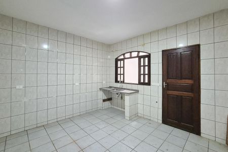Casa para alugar com 100m², 3 quartos e 2 vagas Casa para alugar com 100m², 3 quartos e 2 vagasCozinha