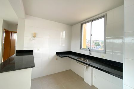 Apartamento à venda com 55m², 2 quartos e 2 vagas Apartamento à venda com 55m², 2 quartos e 2 vagasCozinha