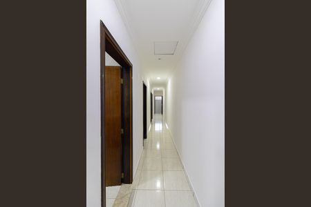 Casa para alugar com 105m², 3 quartos e sem vaga Casa para alugar com 105m², 3 quartos e sem vagaCorredor