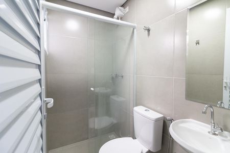 Banheiro de apartamento para alugar com 1 quarto, 30m² em Jardim Bonfiglioli, São Paulo