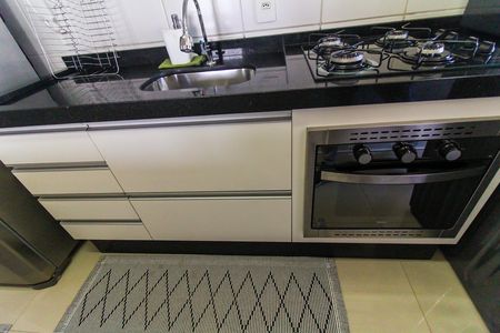 Apartamento à venda com 46m², 2 quartos e 1 vagaCozinha e Área de Serviço
