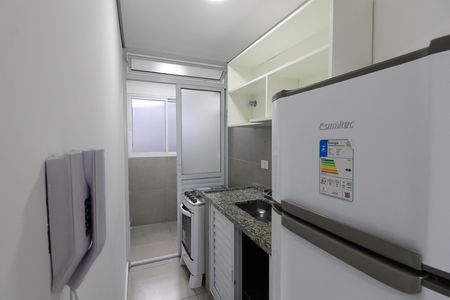 Cozinha de kitnet/studio para alugar com 1 quarto, 30m² em Jardim Bonfiglioli, São Paulo