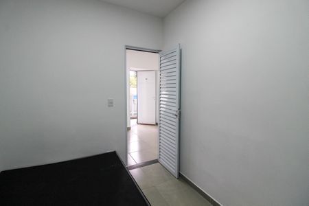 Quarto 1 de kitnet/studio para alugar com 1 quarto, 30m² em Jardim Bonfiglioli, São Paulo