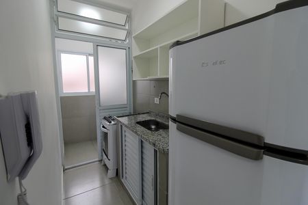 Cozinha de kitnet/studio para alugar com 1 quarto, 30m² em Jardim Bonfiglioli, São Paulo