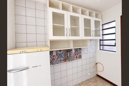 Cozinha de apartamento para alugar com 1 quarto, 45m² em Centro, Canoas