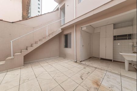Casa para alugar com 170m², 3 quartos e 2 vagas Casa para alugar com 170m², 3 quartos e 2 vagasQuintal - Lavanderia