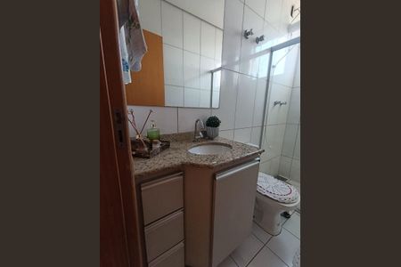 Apartamento à venda com 130m², 3 quartos e 2 vagasbanheiro 2