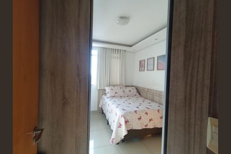 Apartamento à venda com 130m², 3 quartos e 2 vagasquarto 2