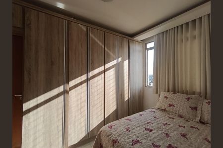 Apartamento à venda com 130m², 3 quartos e 2 vagasquarto 2