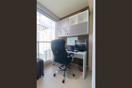Studio à venda com 42m², 1 quarto e 1 vaga Studio à venda com 42m², 1 quarto e 1 vagaVaranda