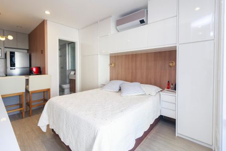 Studio à venda com 42m², 1 quarto e 1 vaga Studio à venda com 42m², 1 quarto e 1 vagaStudio