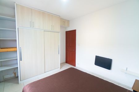 Quarto de casa para alugar com 2 quartos, 170m² em Vila Guarani (zona Sul), São Paulo