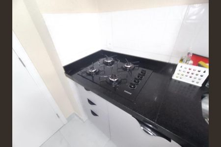 Cozinha de apartamento para alugar com 2 quartos, 38m² em Jardim São Luís, São Paulo