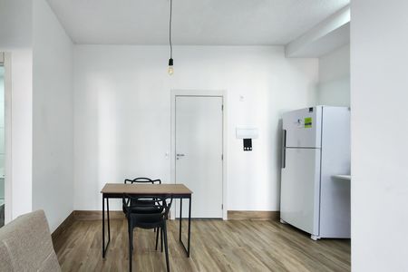 Sala  de apartamento para alugar com 2 quartos, 42m² em Santo Cristo, Rio de Janeiro