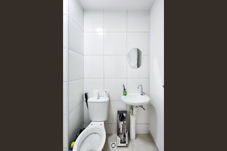 Apartamento para alugar com 42m², 2 quartos e sem vaga Apartamento para alugar com 42m², 2 quartos e sem vagaBanheiro