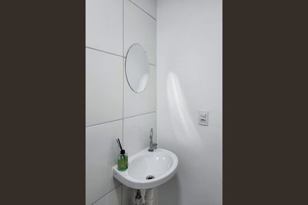 Apartamento para alugar com 42m², 2 quartos e sem vaga Apartamento para alugar com 42m², 2 quartos e sem vagaBanheiro