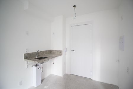 Cozinha de apartamento à venda com 1 quarto, 30m² em Vila Nova Conceição, São Paulo