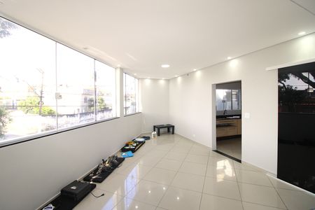 Sala de casa para alugar com 2 quartos, 180m² em Jardim Camargo Novo, São Paulo