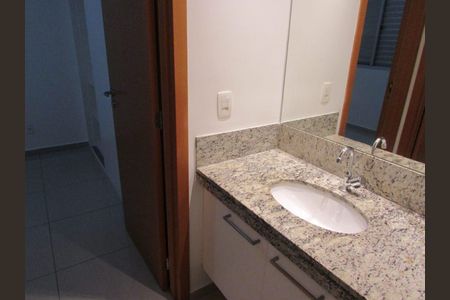 Banheiro de apartamento para alugar com 1 quarto, 45m² em Centro, Belo Horizonte