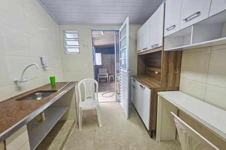 Casa para alugar com 65m², 2 quartos e 4 vagas