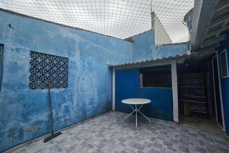 Casa para alugar com 65m², 2 quartos e 4 vagas