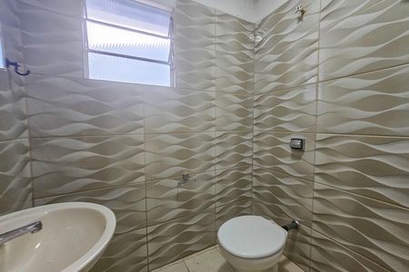 Casa para alugar com 65m², 2 quartos e 4 vagas