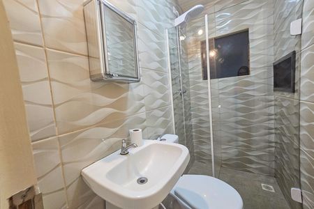 Casa para alugar com 65m², 2 quartos e 4 vagas