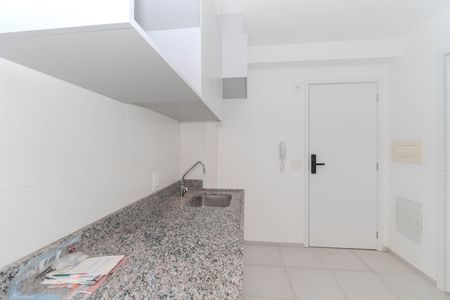 Cozinha de apartamento à venda com 1 quarto, 28m² em Bela Vista, São Paulo